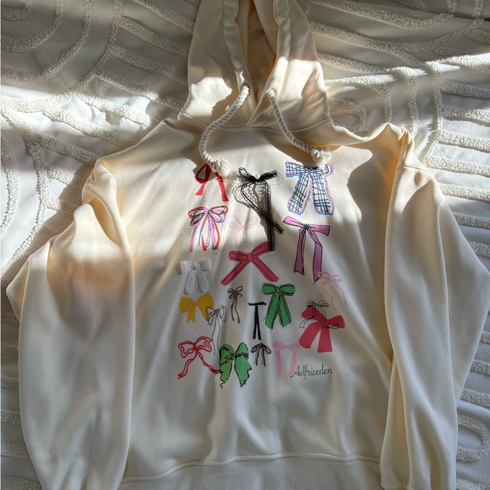 Aelfric Eden Bow Hoodie